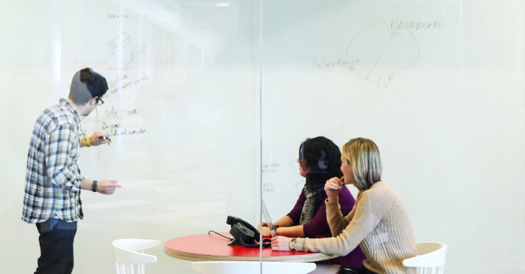 Aufrüstung drahtloser Universitätsnetze mit Cisco Meraki